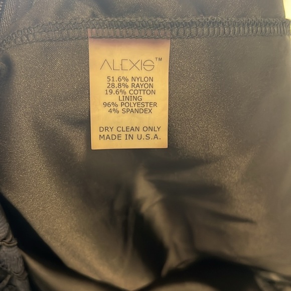 Alexis Livia Navy Lace Open Back Jumpsuit Size S - Picture 12 of 14